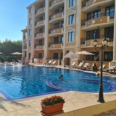 Flora Beach Private Aparthotel Πομόριε Εξωτερικό φωτογραφία