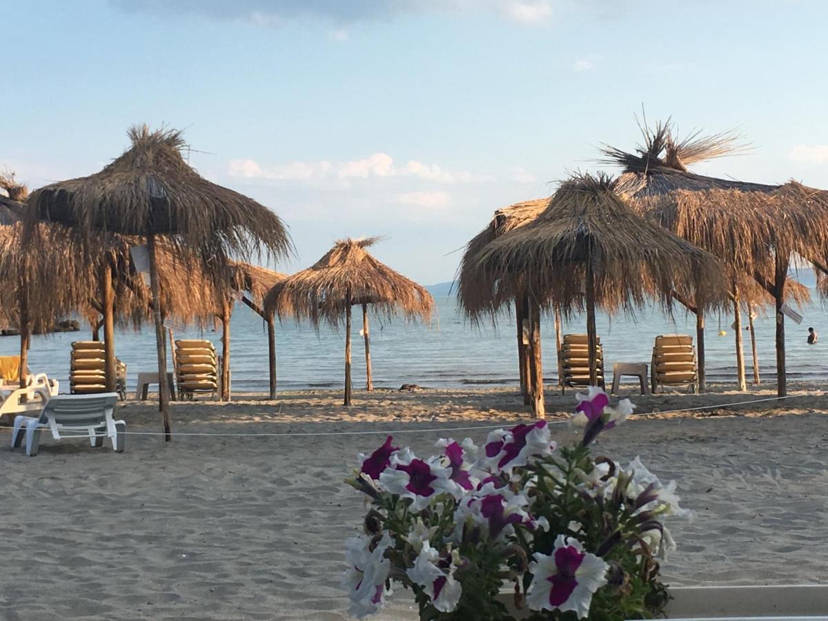 Flora Beach Private Aparthotel Πομόριε Εξωτερικό φωτογραφία