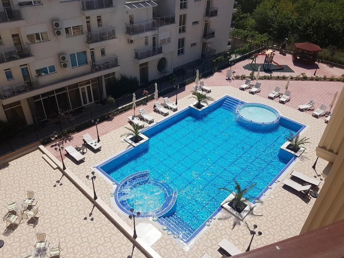 Flora Beach Private Aparthotel Πομόριε Εξωτερικό φωτογραφία
