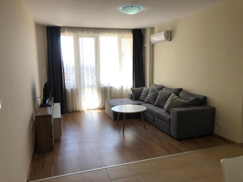 Flora Beach Private Aparthotel Πομόριε Εξωτερικό φωτογραφία